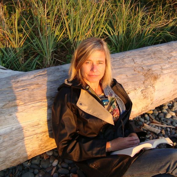 Meet your Posher, Nancy - Picture 1 of 1